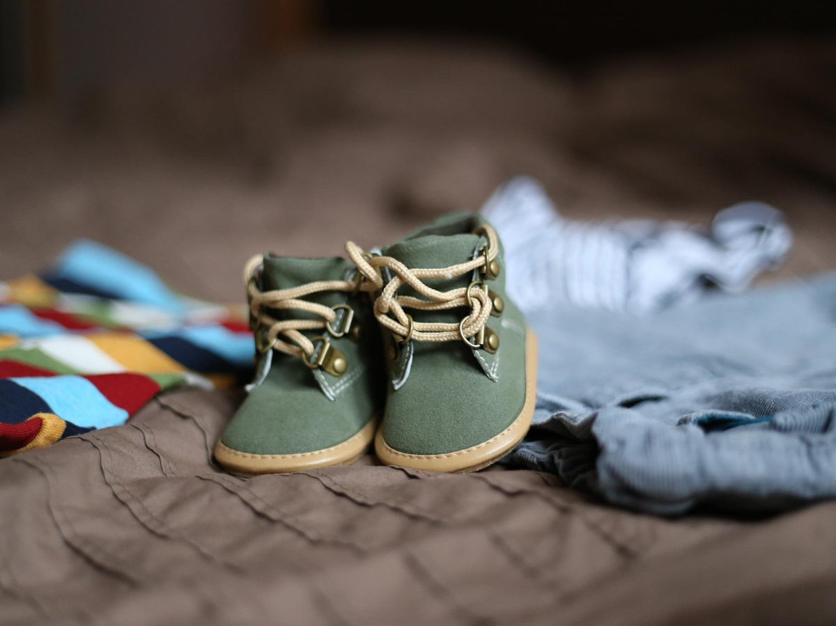 baby-shoes-505471_1920