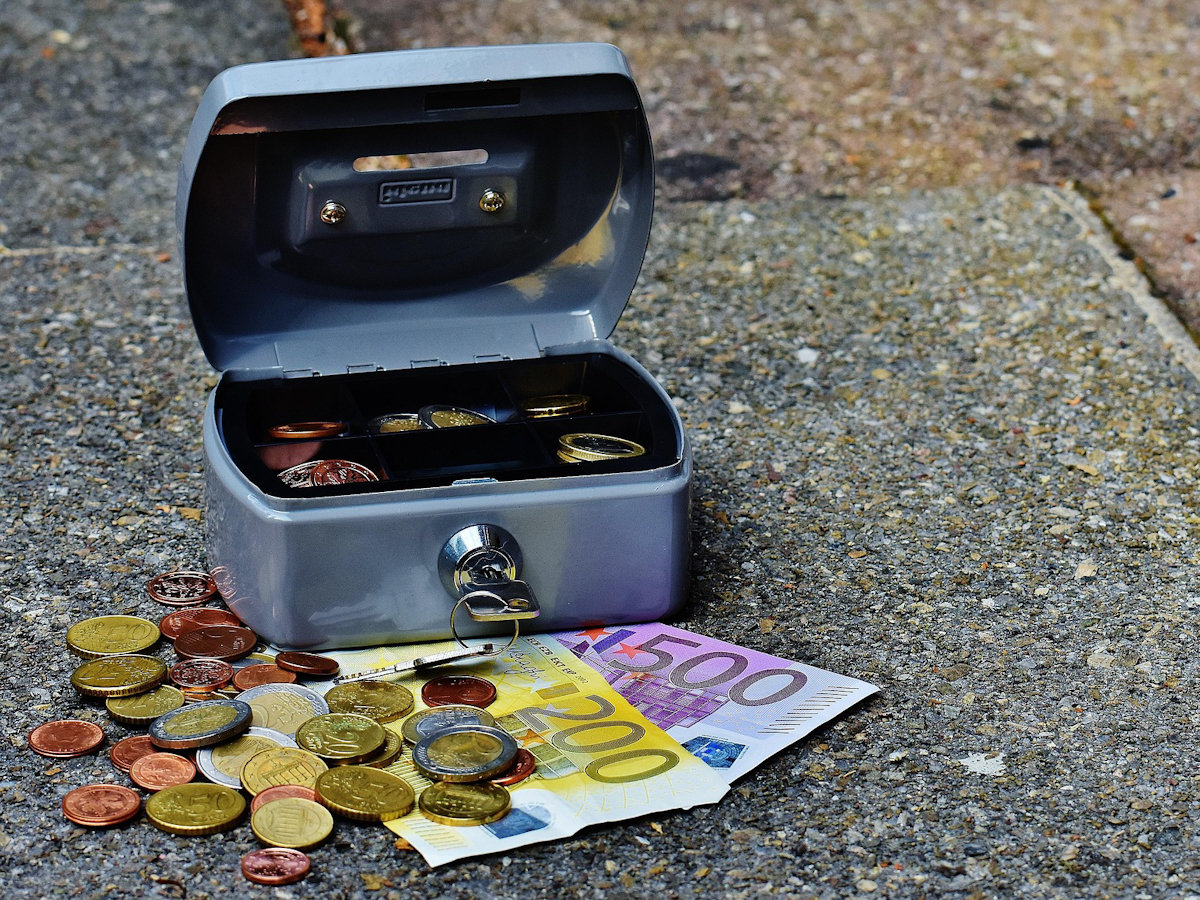 cashbox-1643007_honlap