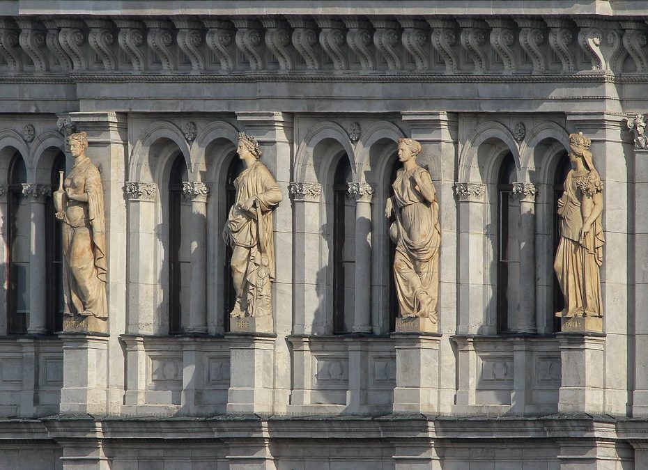 MTA200 – februárban gazdaság- és jogtudományi programokkal